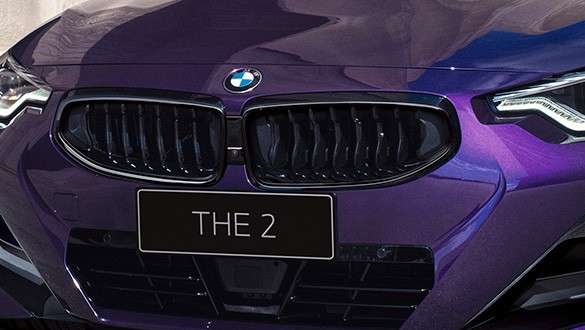 宝马2系双门轿跑车限速信息显示