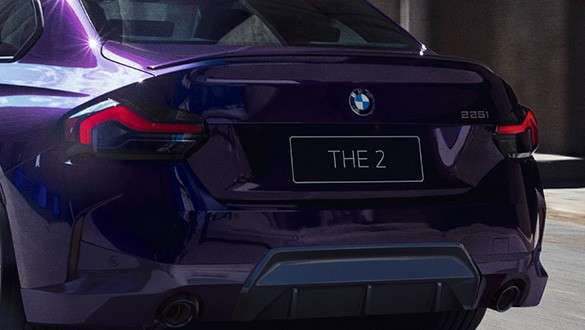 宝马2系双门轿跑车带手写输入板的iDrive控制旋钮