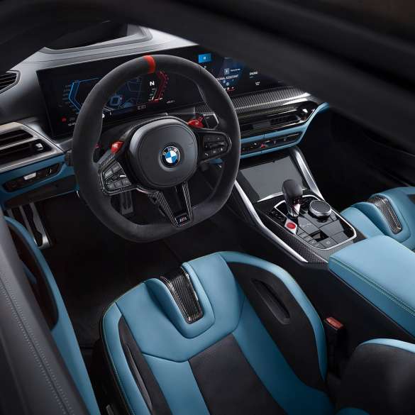 全新BMW M4双门轿跑车图片