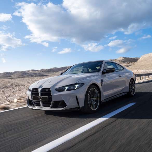 全新BMW M4双门轿跑车图片