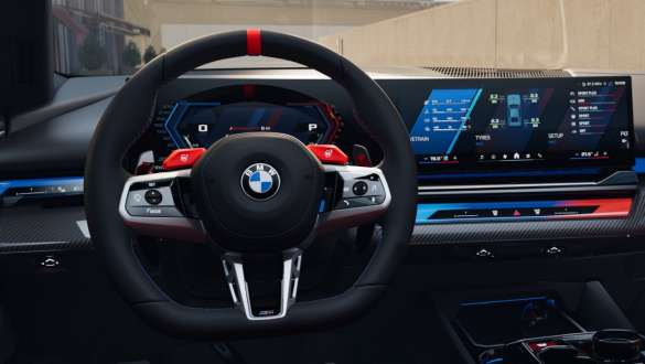 BMW M5 黑色高光M尾部挡板 BMW M5 黑色高光M尾部挡板