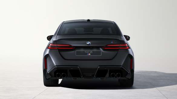 BMW M5 黑色高光M后扰流板 BMW M5 黑色高光M后扰流板