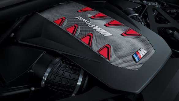 全新BMW X6 M专属4.4T的V8双涡轮增压发动机