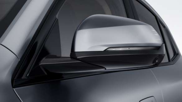 创新宝马X2力量尾部