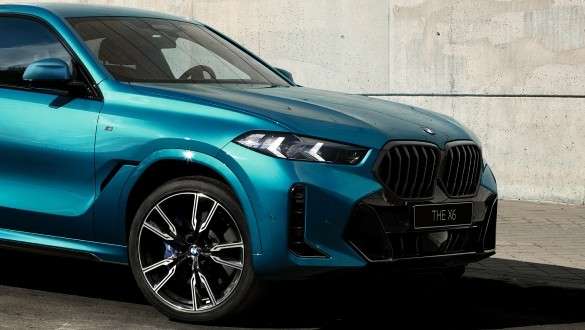 宝马X6 22英寸全黑轻合金轮毂