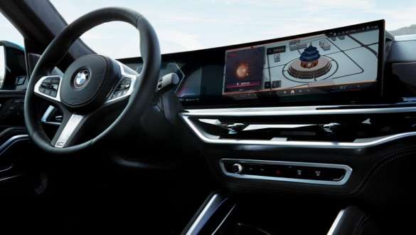 宝马X6 BMW 全彩平视显示系统