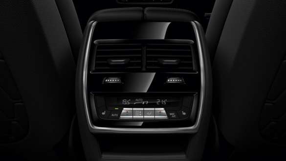 宝马X6 22英寸全黑轻合金轮毂