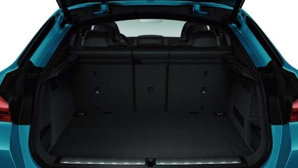 宝马X6 22英寸全黑轻合金轮毂