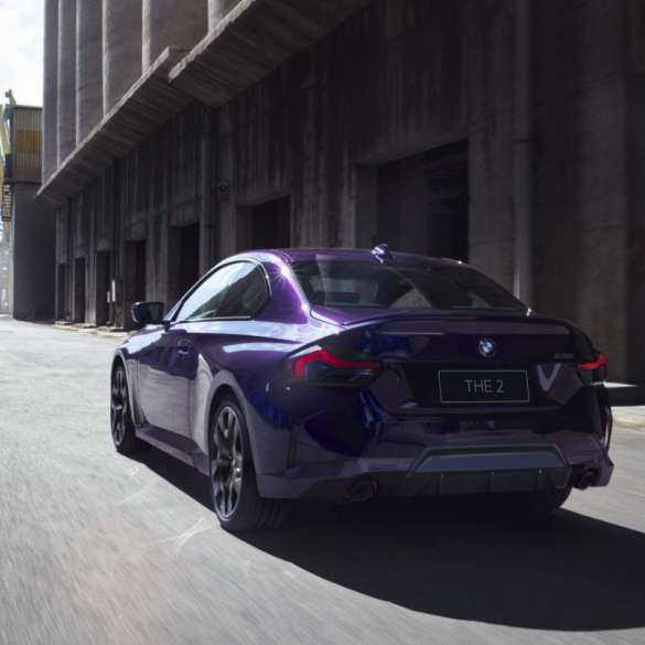 宝马2系双门轿跑车充沛驾驶乐趣